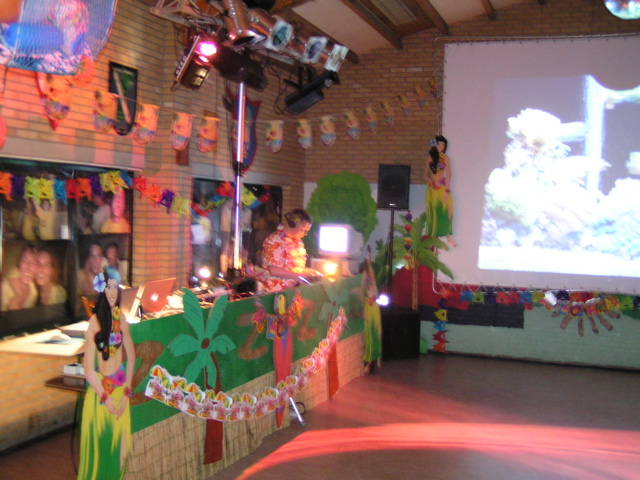 ZENZATIE_TROPICAL_06_05_2003